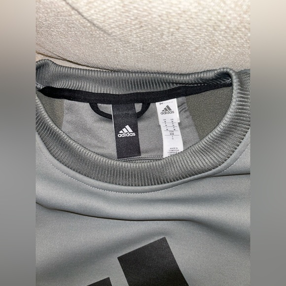 Adidas Pullover - Picture 2 of 3